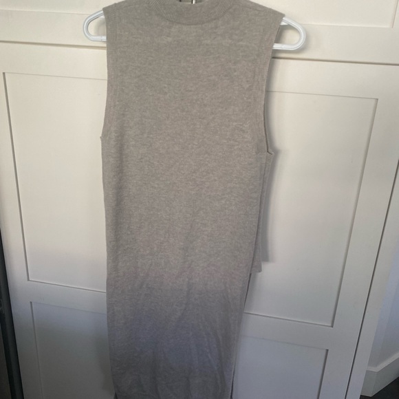 Wilfred adorable sleeveless sweater size sm - Picture 3 of 5